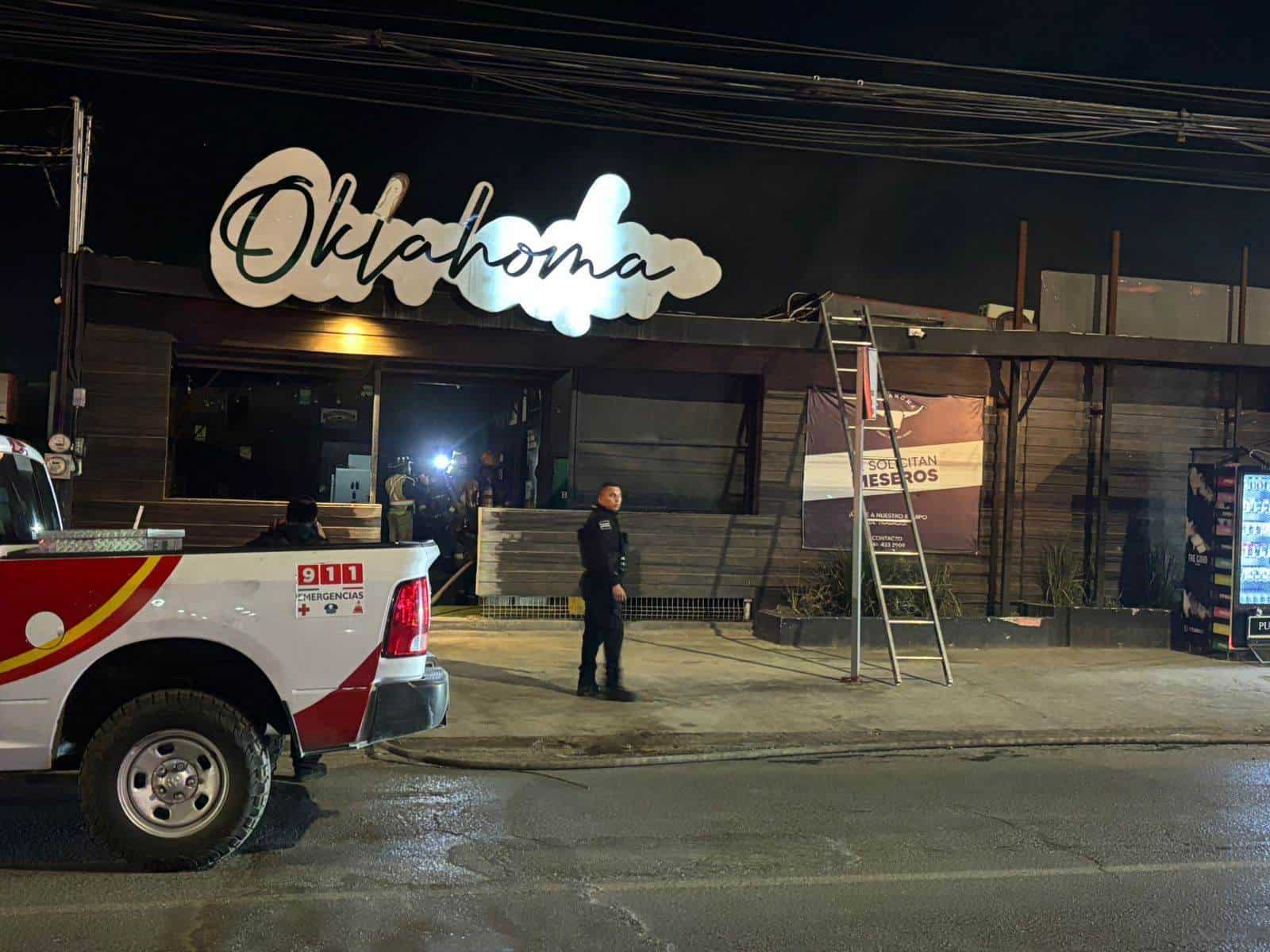 Causa incendio pérdida total de bar