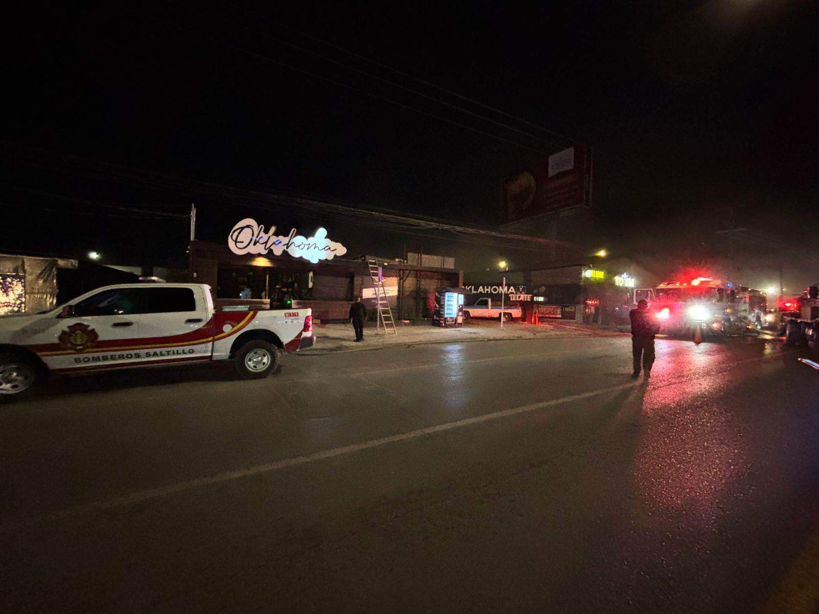 Causa incendio pérdida total de bar