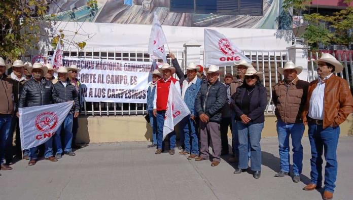 Protestan campesinos, no les pagan el PROCAMPO