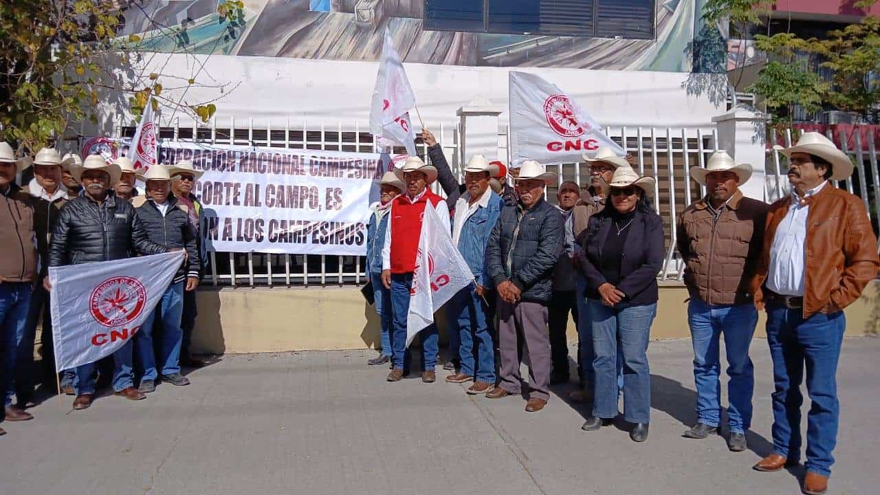 Protestan campesinos, no les pagan el PROCAMPO