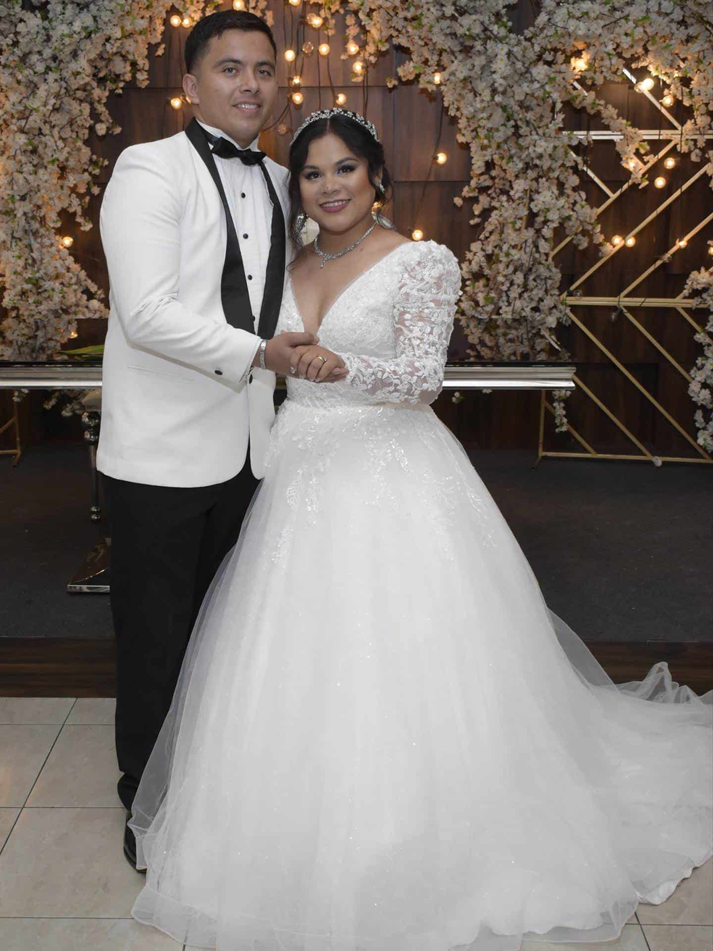 Elizabeth y Oziel, unidos en santo matrimonio.