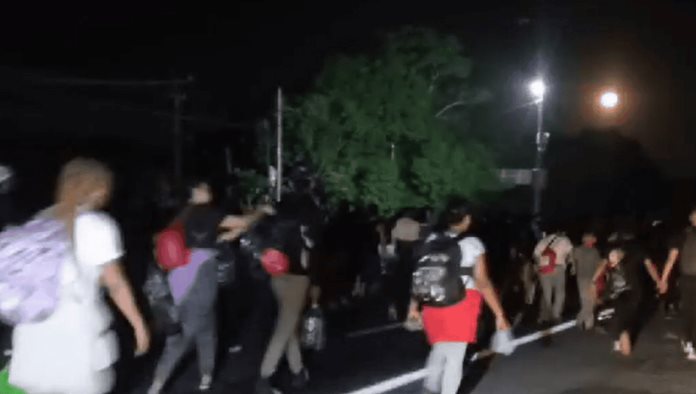 Parte nueva caravana migrante desde Chiapas