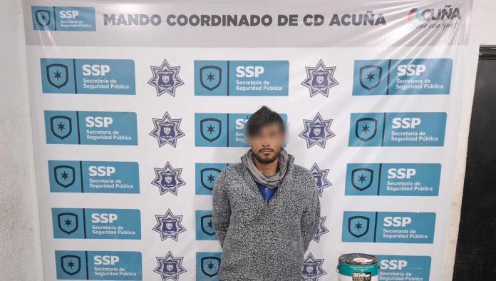 Detienen a Hombre por Robos y Portación de Armas en Acuña
