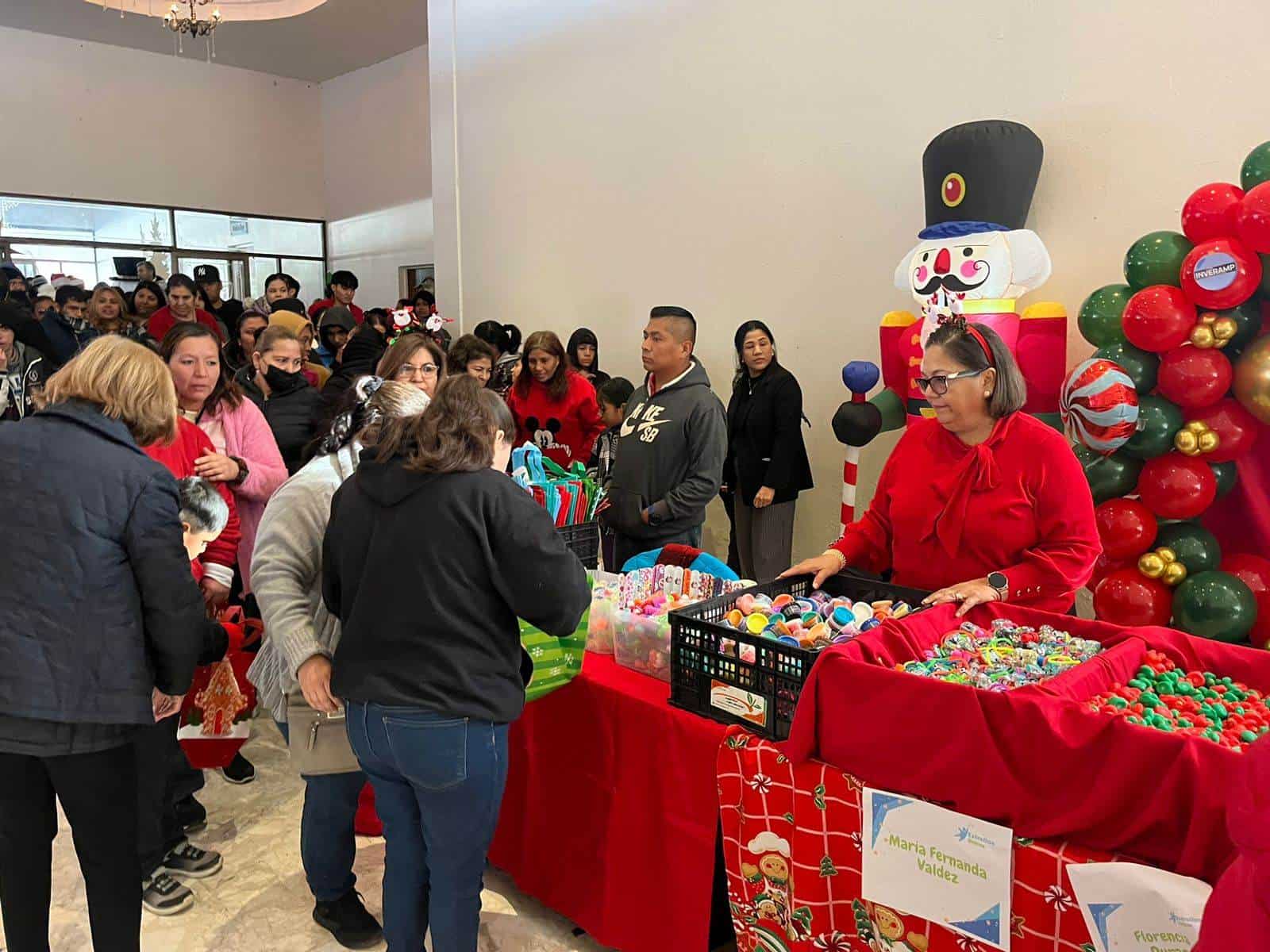Posada Navideña Inclusiva Beneficia a Más de 500 Niños en Ciudad Acuña