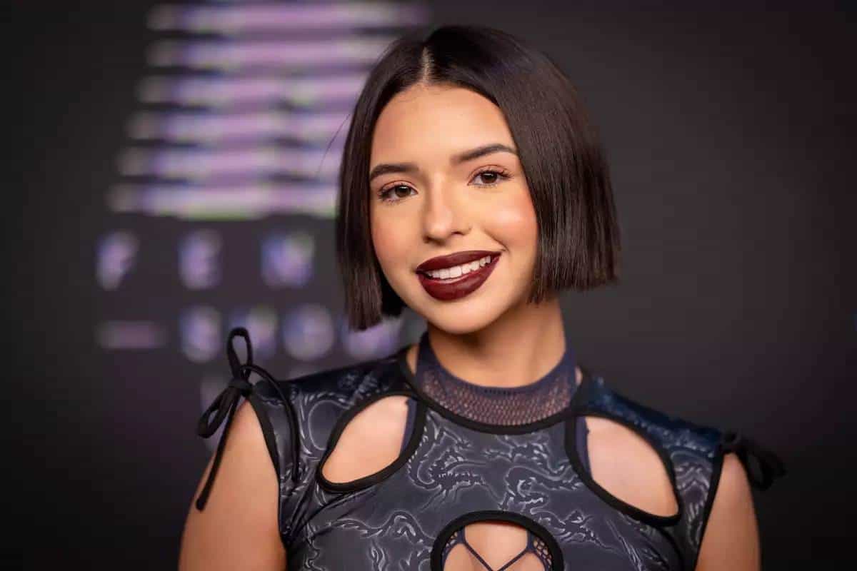 Ángela Aguilar revela cómo afronta el hate en redes sociales