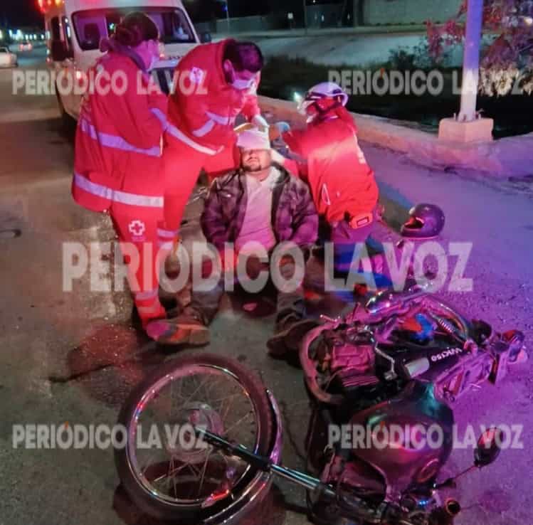 Embiste cafre a motociclista