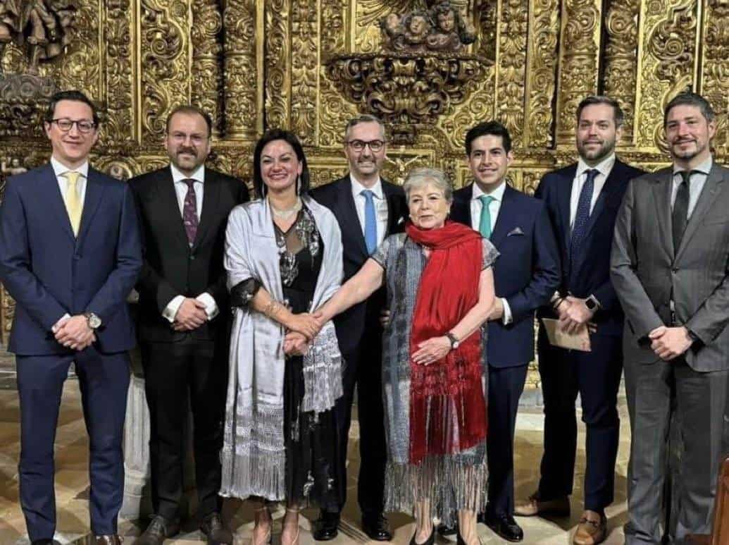 Sheinbaum defiende a Alicia Bárcena tras polémica boda