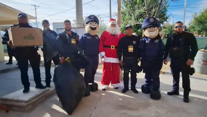 Llega "Santa Claus" al CAM Elena Dávila