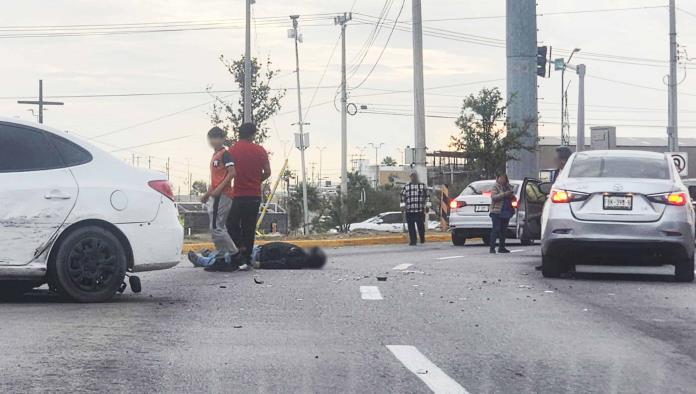 Accidente Vial en el Bulevar República Deja Motociclista Hospitalizado