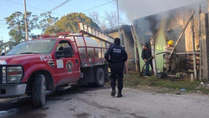 Otra vivienda termina Consumida por el fuego