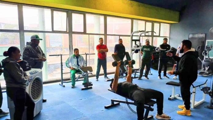 Certifican a entrenadores del gimnasio del IMSS