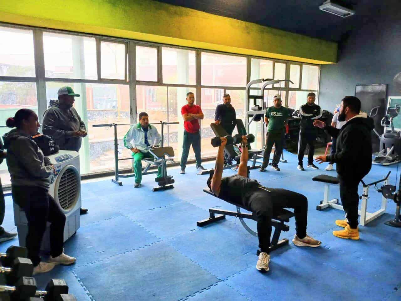 Certifican a entrenadores del gimnasio del IMSS