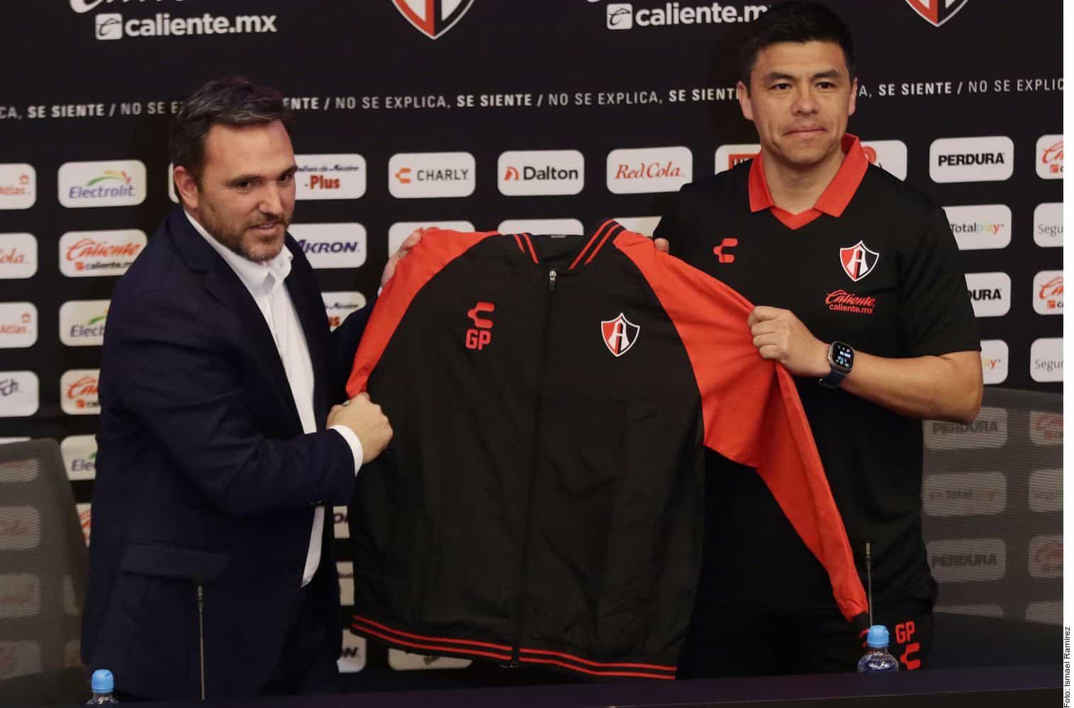 Gonzo Pineda se deslinda de Chivas y apuesta por Atlas 