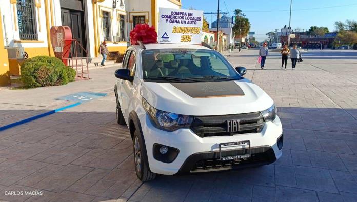 YA HAY GANADORA DEL AUTOMOVIL DEL BANQUETAZO COMERCIAL