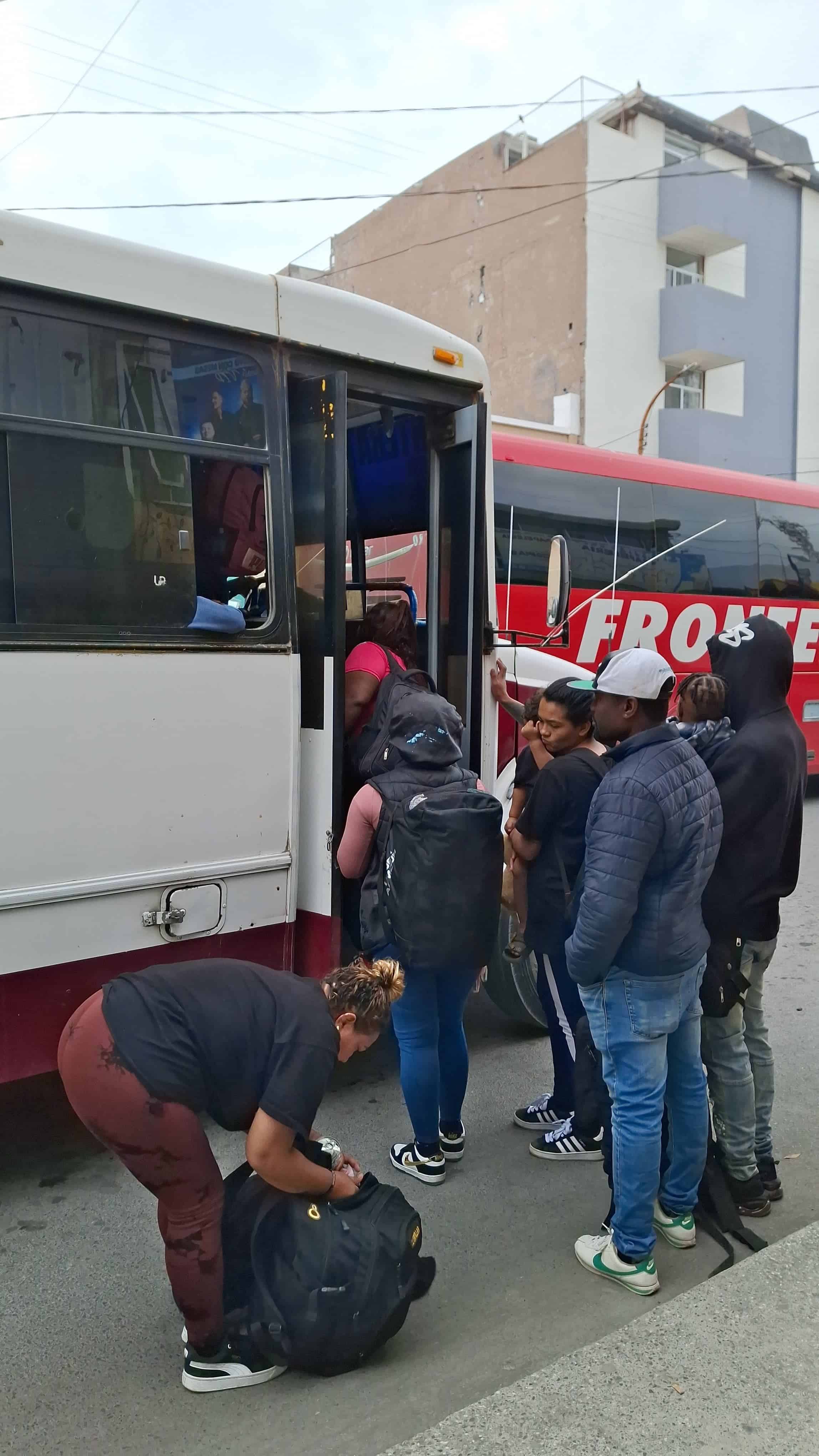 Migrantes sí pueden hacer uso de las rutas intermunicipales de Monclova-Frontera.