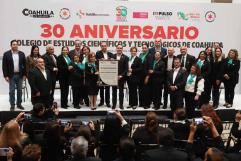 Celebra Manolo 30 años del CECYTE Coahuila