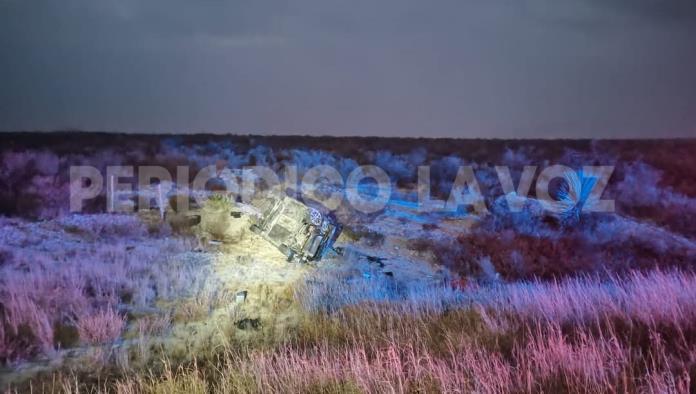 Tragedia en la Autopista Premier: Dos personas fallecen en volcadura