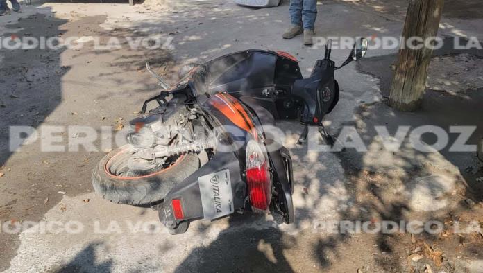 Embiste cafre a motociclista