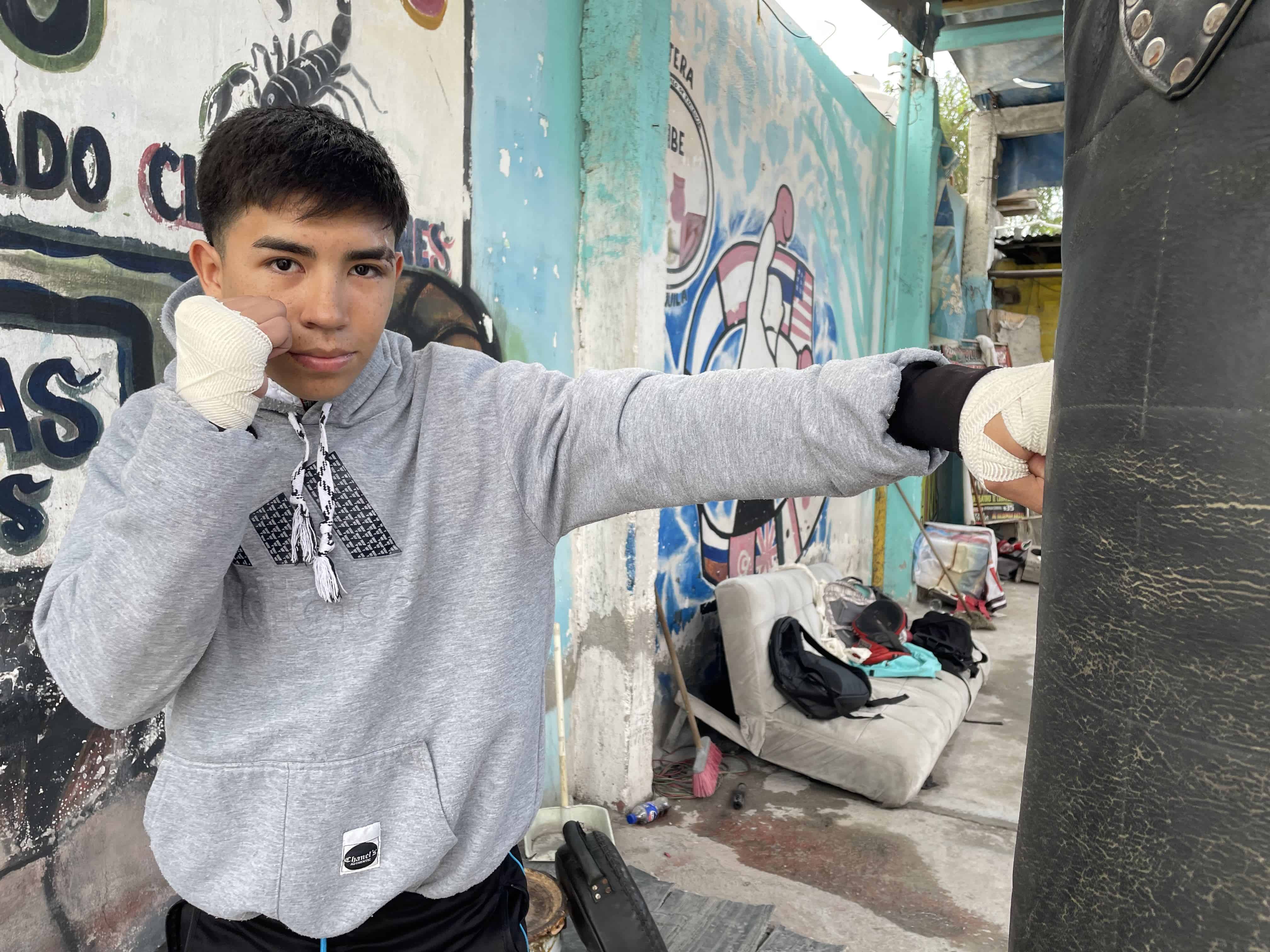 Emiliano “Nano” Rodríguez tuvo un debut triunfal en el boxeo de paga.