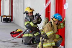 Fortalecen a bomberos de la región