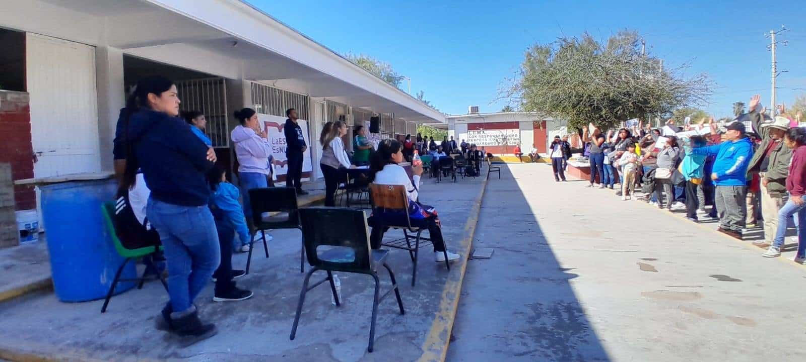 Escuelas de Piedras Negras refuerzan la seguridad de materiales durante vacaciones