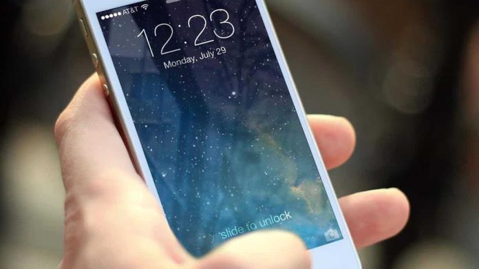 Brasil prohíbe los teléfonos celulares en las escuelas Brasil prohíbe los teléfonos celulares en las escuelas