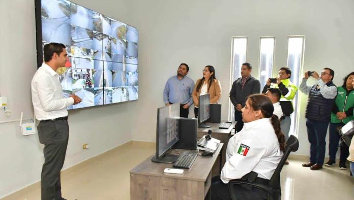 Inauguran Centro de Comando y Control C-2 en Nava