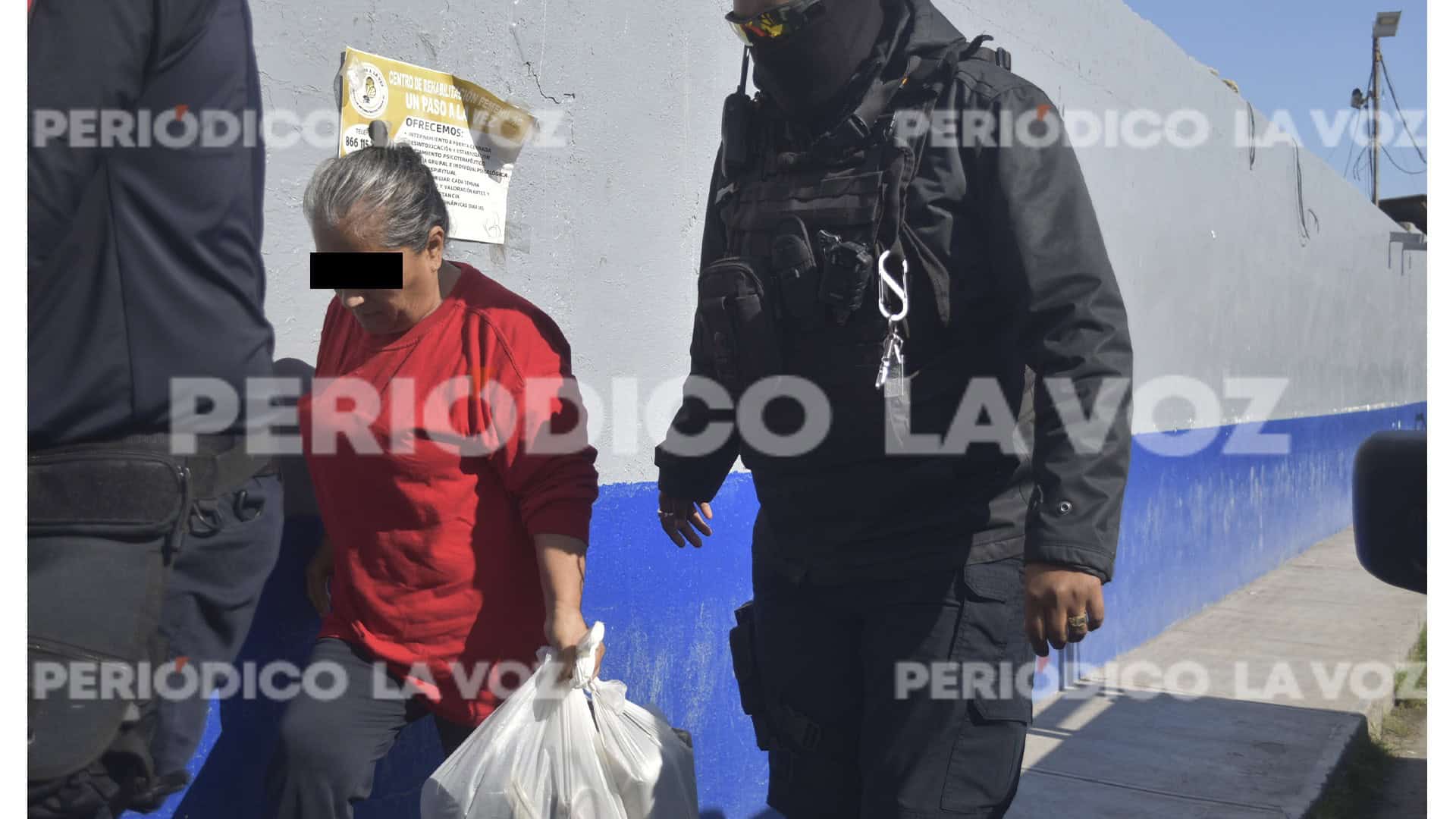 Rescatan Policías a mujer de cautiverio