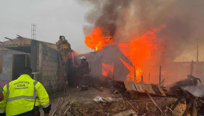 Se incendian tejabanes en la colonia Urbivilla