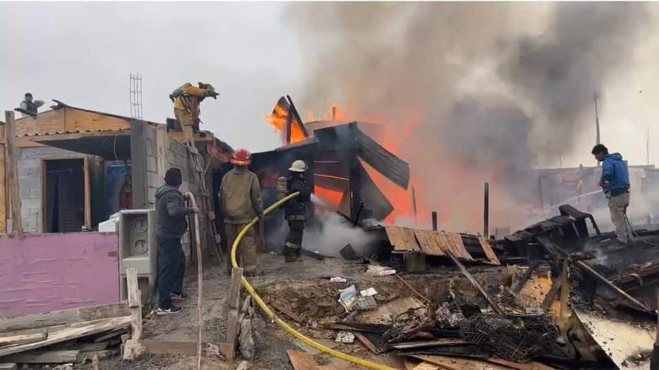 Se incendian tejabanes en la colonia Urbivilla