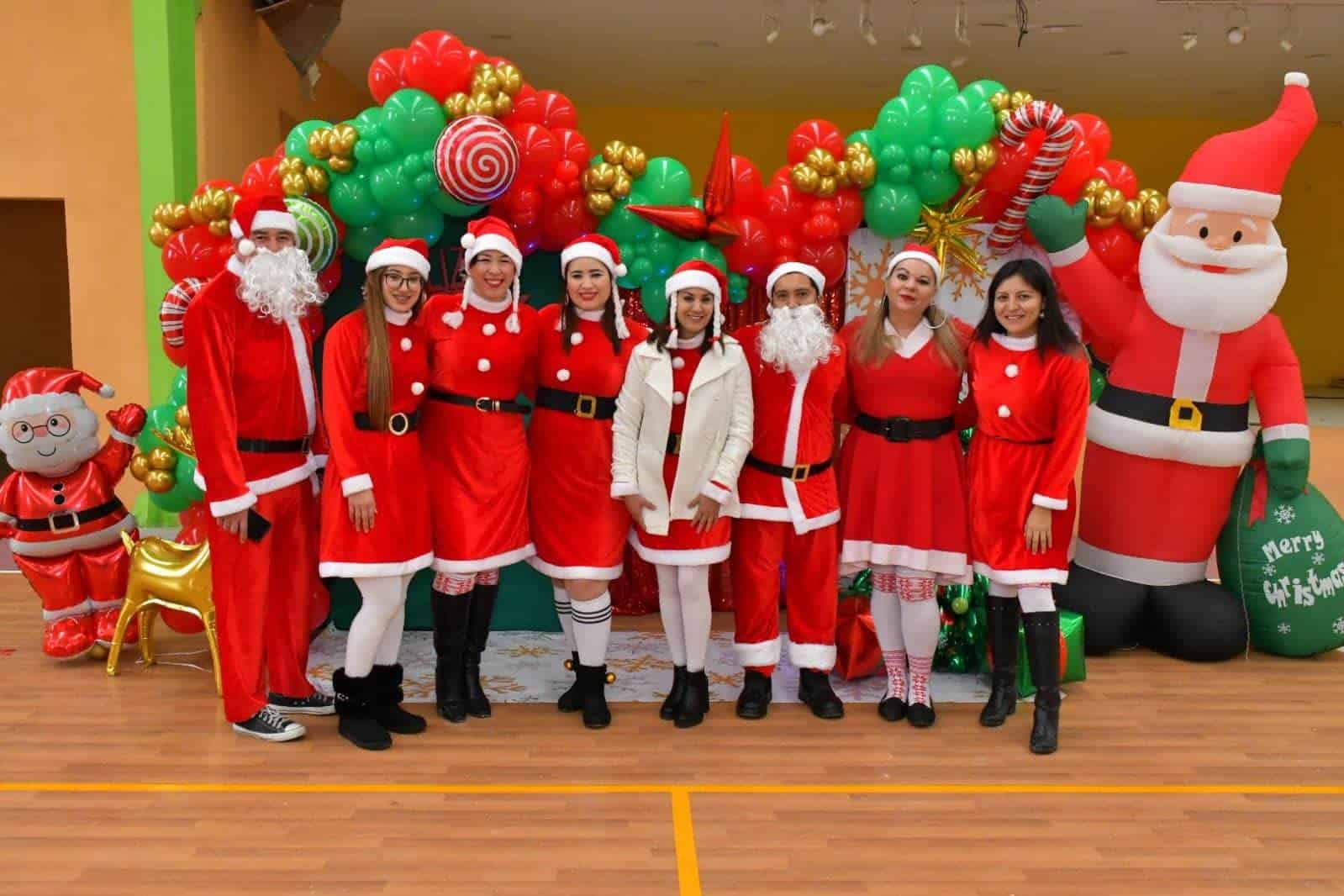 Festival Navideño llena de alegría al Jardín de Niños Estefanía Castañeda