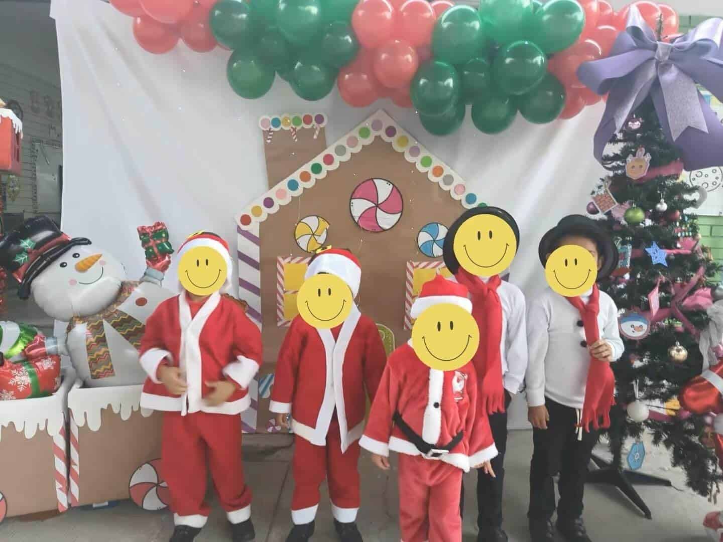 El Espíritu Navideño Llega al Orfanato Casa de Nazareth