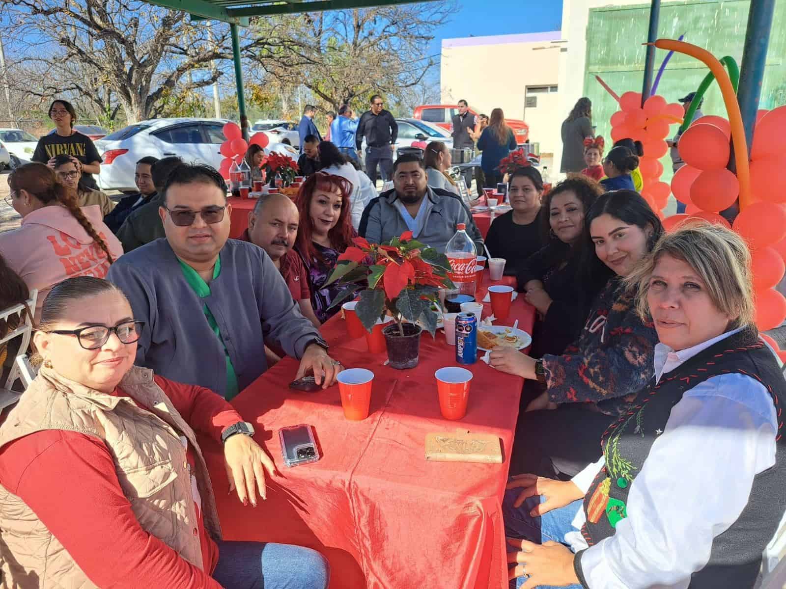 Hospital General de Allende celebra la Navidad con una Convivencia Navideña 2024