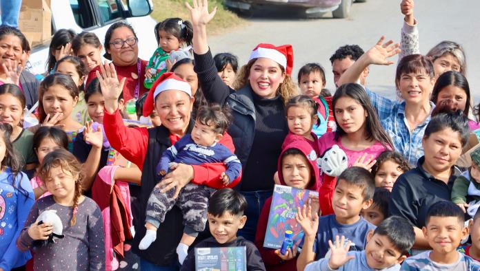 Lleva Diana alegría y juguetes a niños