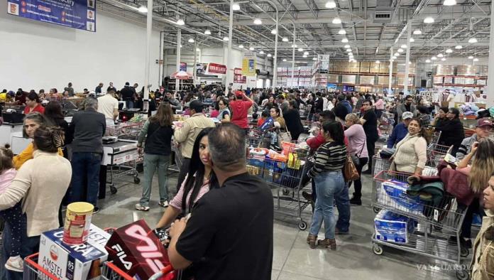 Caos en Saltillo por compras navideñas