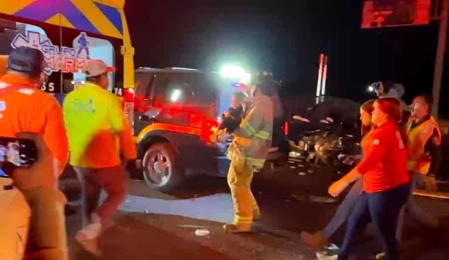 Accidente en la Carretera 57 Deja a Conductor Prensado y Varios Lesionados