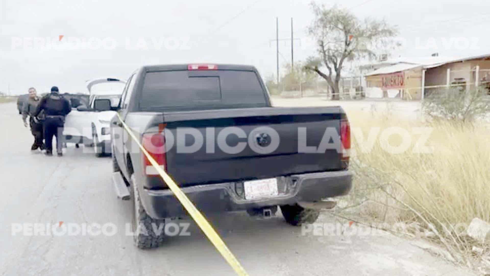 Autoridades investigan muerte de hombre encontrado en carretera el pasado lunes.