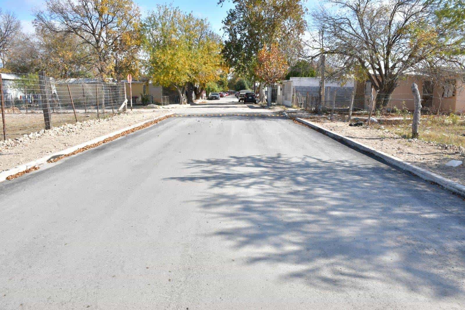 Entregan obras de pavimentación en diversos sectores de Nava