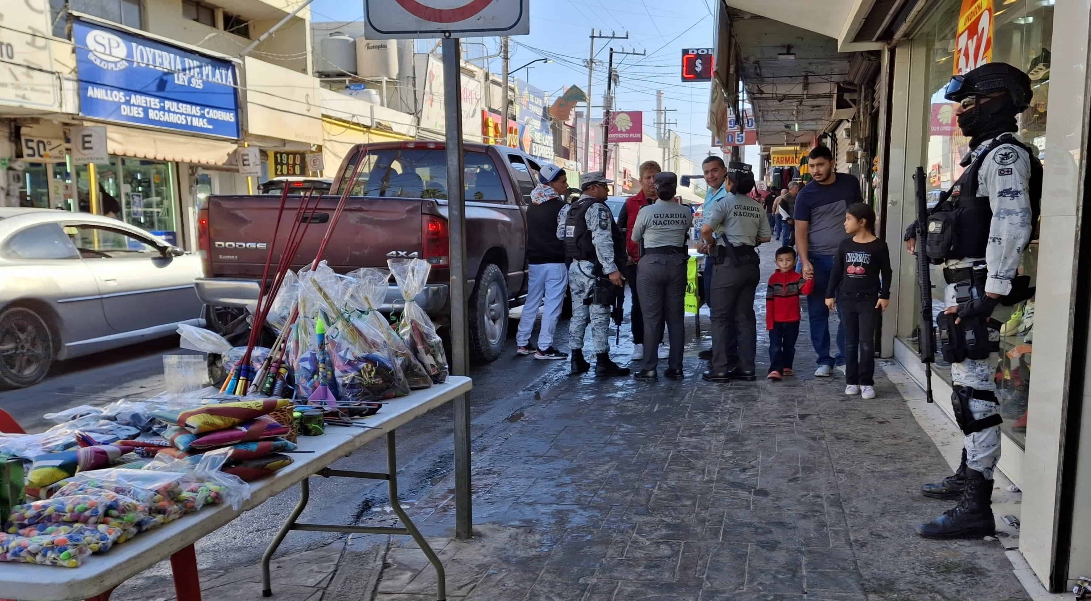 El gobierno municipal está colaborando estrechamente con la Guardia Nacional y el Ejército Mexicano para eliminar la pirotecnia de calles y bulevares.