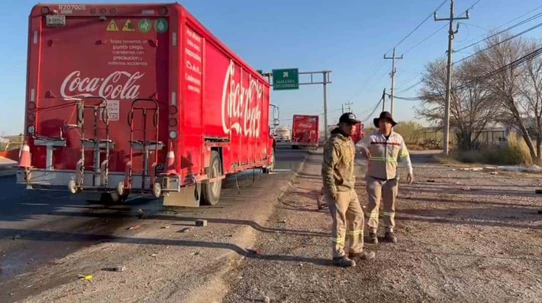 DE NO CREER: Carrerita" entre camiones de Coca Cola deja heridos y pérdidas materiales