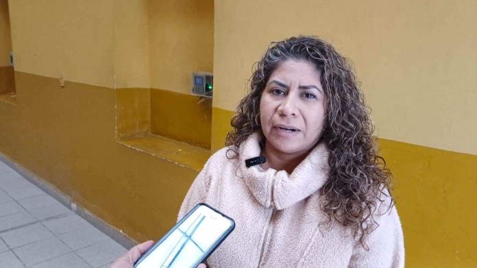 Piden entregar media cartilla Piden entregar media cartilla