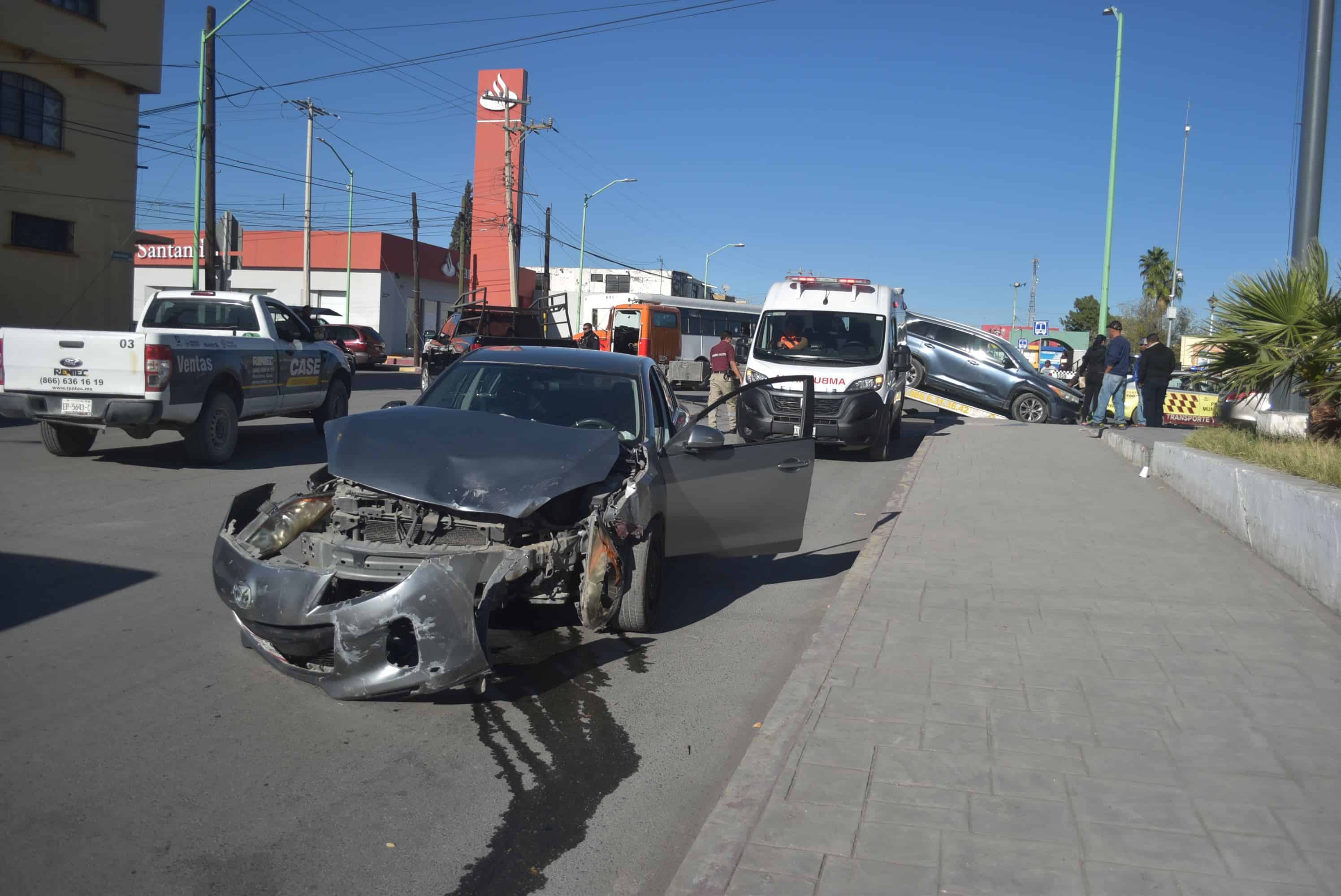 Causa accidente y lesiona a su tía