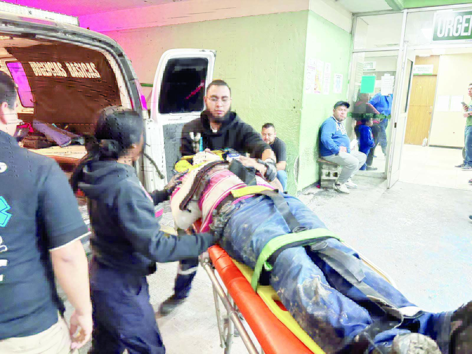 Corría de policías y cae de la azotea