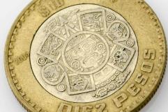 Moneda Nacional vive peor año ante el dólar desde el 2008