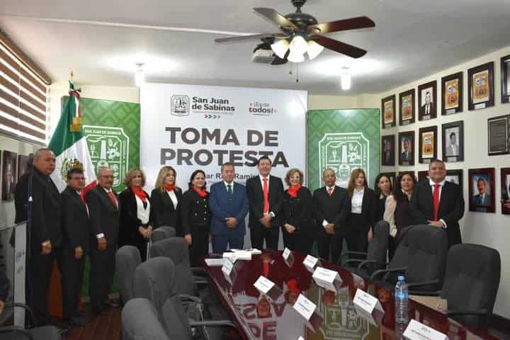 Óscar Ríos Ramírez toma protesta como presidente municipal de sjs ante cabildo