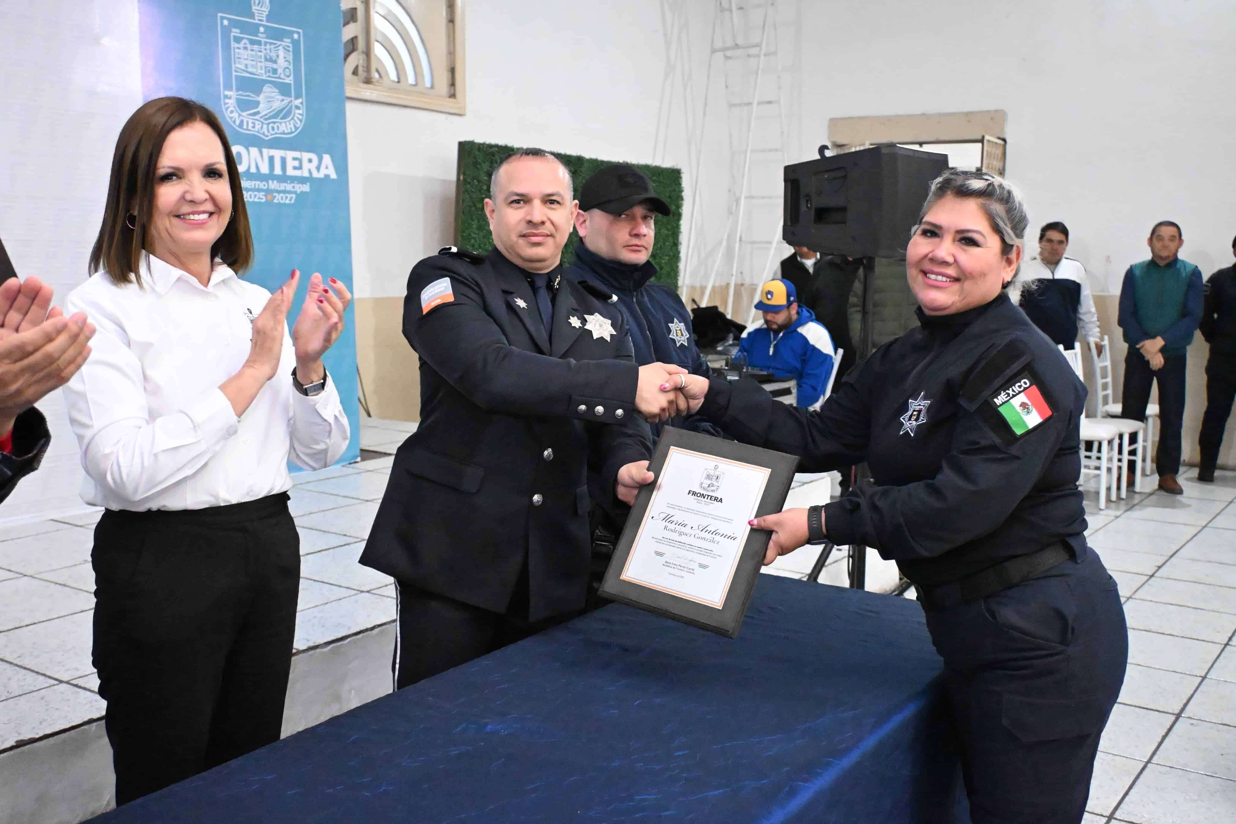 Frontera celebra el Día del Policía con reconocimientos y compromisos