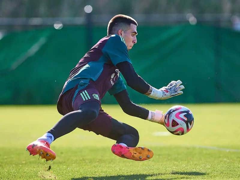 Athletic ‘amarra’ al mexicano Alex Padilla.