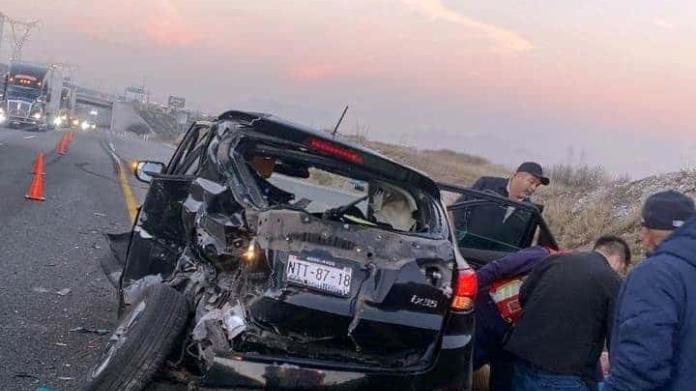 Pierden la vida madre e hija en accidente Pierden la vida madre e hija en accidente