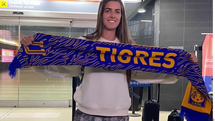 Llega Cordinali para reportar con Tigres Femenil 