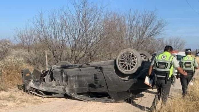 Muere conductor tras volcadura en  la carretera 57